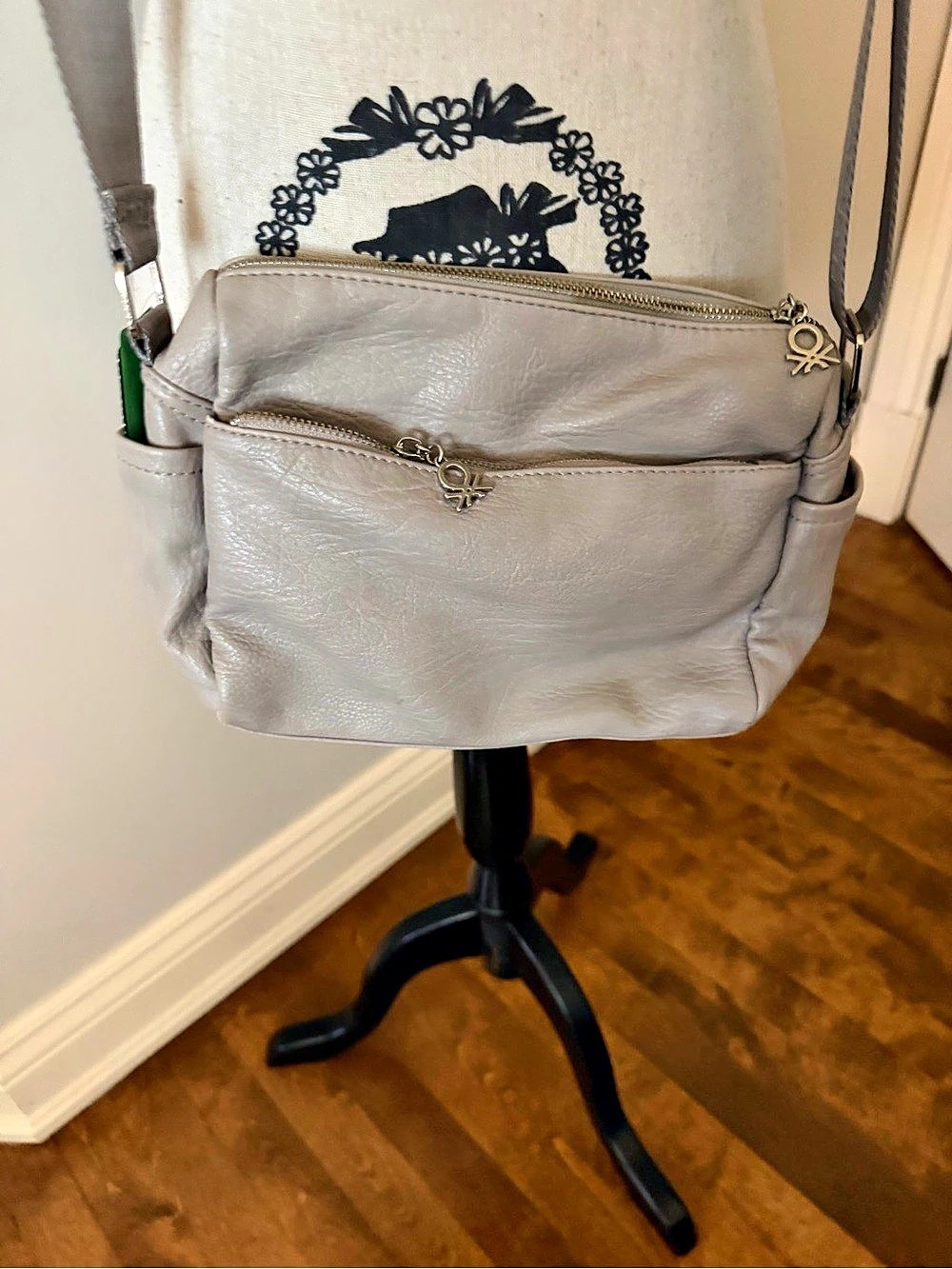 United Colors of Benetton Crossbody Bag in cappuccino colour